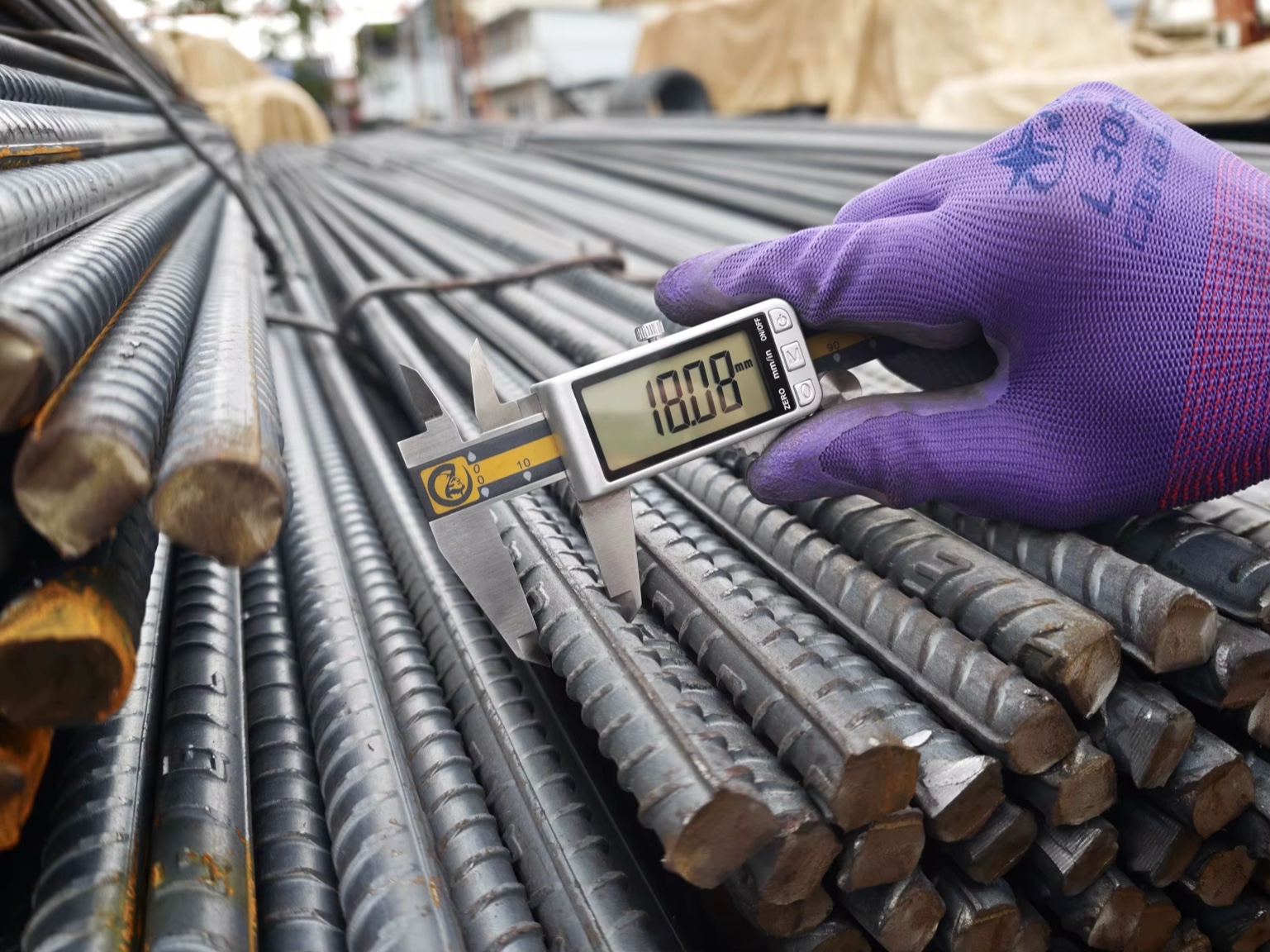 Measuring rebar diameter